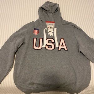 RSVLTS THE ALL-AMERICAN HOODIE (HEATHER GRAY)